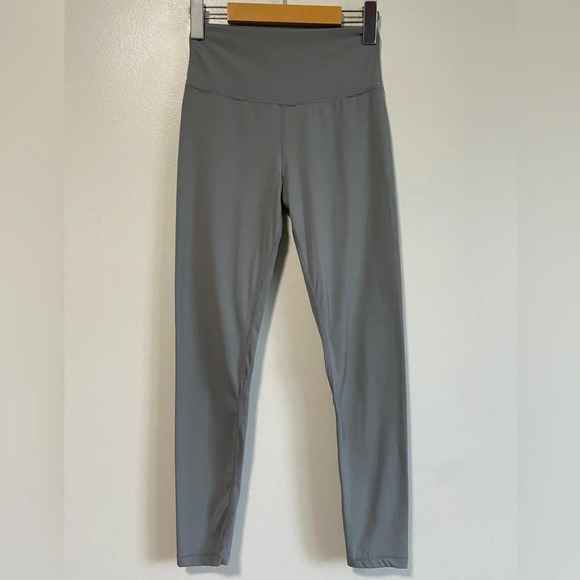 NVTGN  Grey High Waisted Signature Leggings - Size Medium - Picture 2 of 10